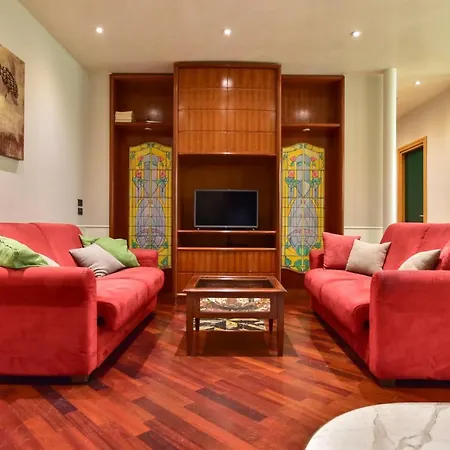Elegant & Cozy Apartment In The Heart Of Rome