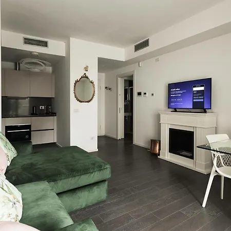 Stylish Flat With Garden Apartment