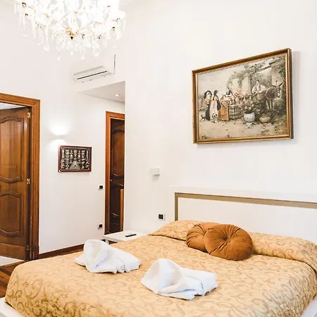 Domus Trastevere 900