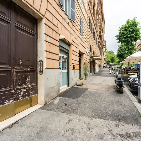 Modern Loft Trastevere