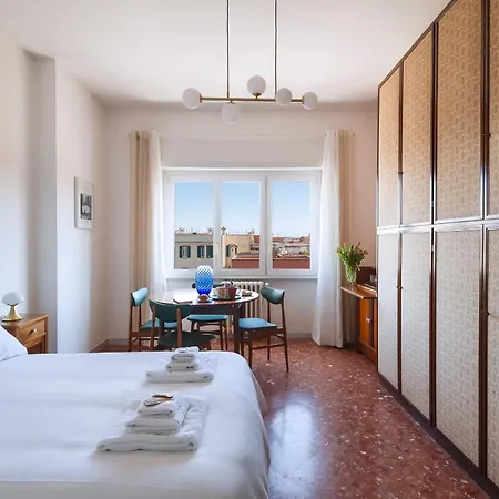 Casa Adele Lovely Mid-Century Apartment, Rome