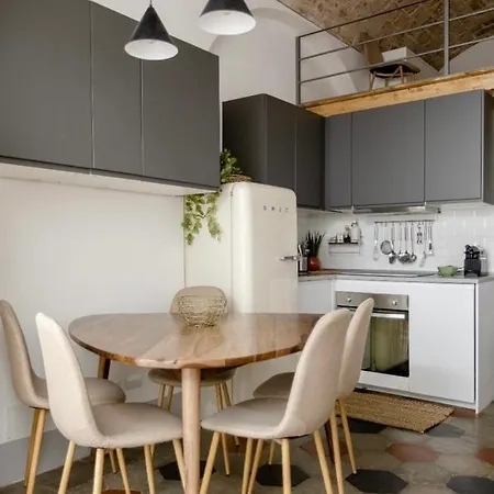 Ferienwohnung Nice Downtown Loft