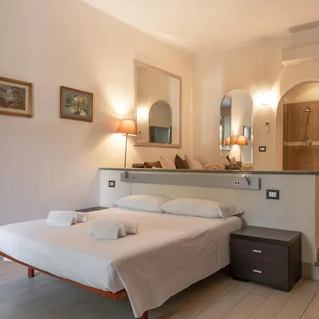 Tiberina Apartments - Rome Trastevere