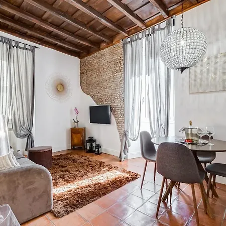 Campo Dei Fiori Royal Orchid Apartment