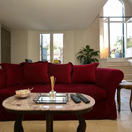 Your Prestigious Penthouse At The Spanish Steps