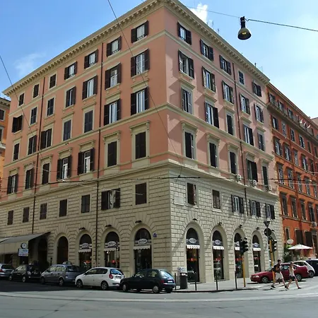 Le Petit Real Guest House