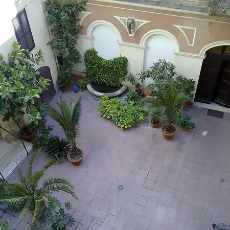 מלון San Daniele Bundi House