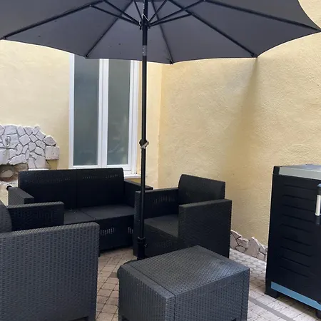 Atrhome Frattina Luxury