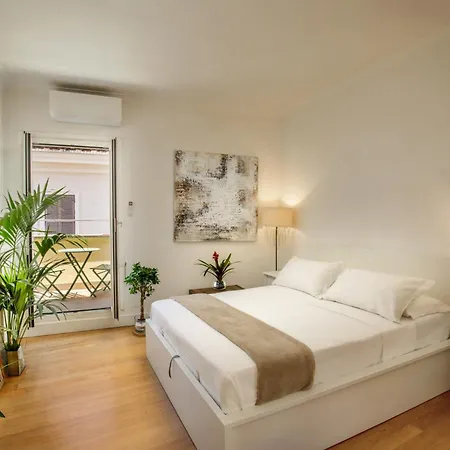 The Right Place 4U Mario De Fiori Apartment