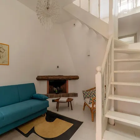 Piazza De' Renzi Duplex Apartment