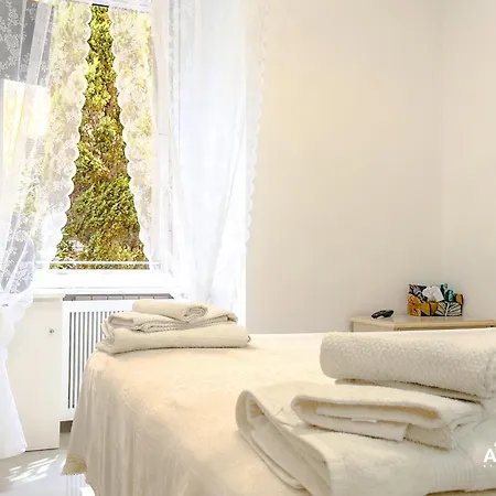 Azadi B&B Flaminio