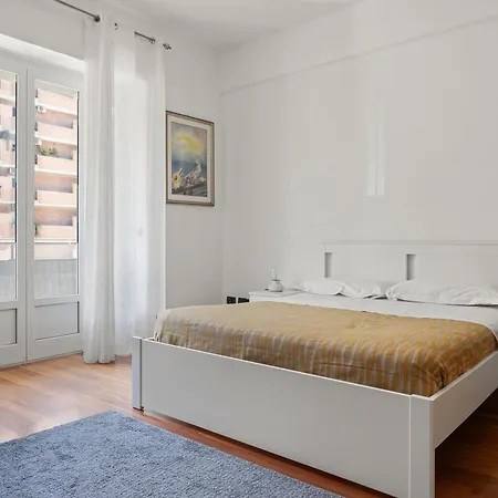 543 Appia Avenue - Metro A Apartment