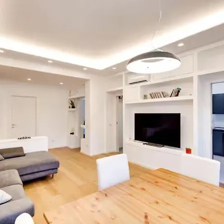 Aurelia Luxury Suite