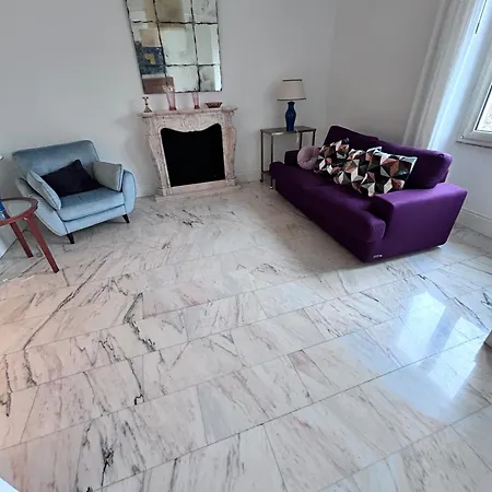 Realty Company Piazza Venezia Apartment