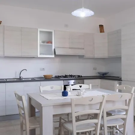 Via Marcantonio Bragadin,128 Guest House