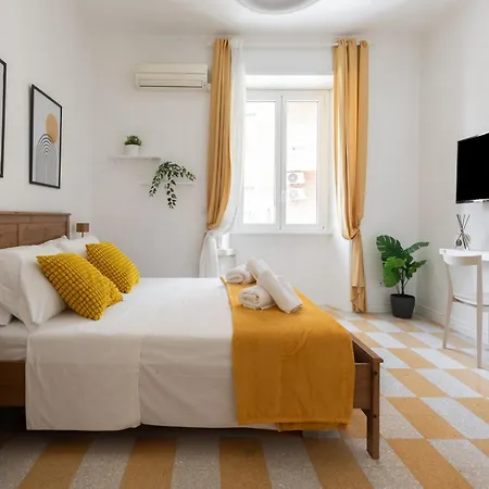 Dream House Re Di Roma - 50Mt To Metro Station, Central Position, 4Pax, 2Bdr