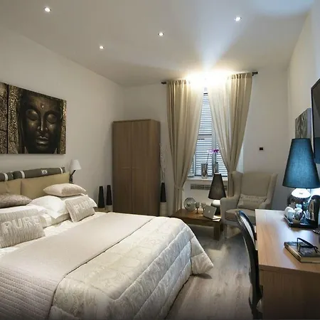 Relais Colonna Guest House