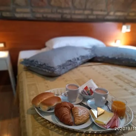 Guest House 64