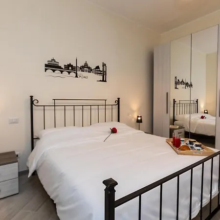 Near S.Giovanni/Metro C ***** Big New Apartment