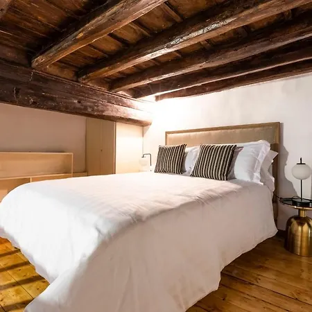 Sweet Sweet Navona II Apartment