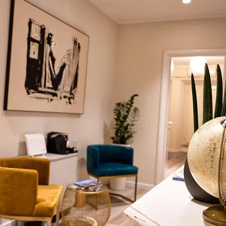 Design 18 Charming Rooms