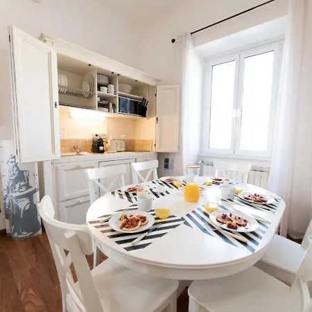 The Best Rent - Three-Bedroom Apartment Close To Colosseo