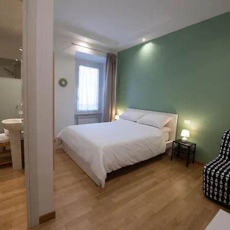 Bed and Breakfast Domus Castroni Germanico