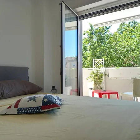 Living Rome Int 2 Apartment