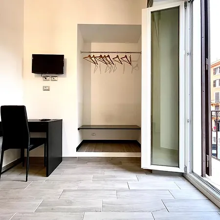 Colosseum Guest House