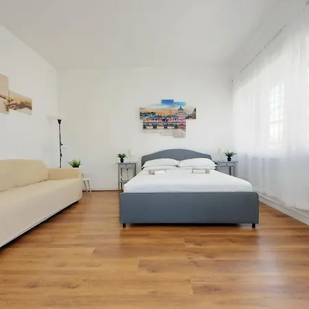 Zucchi Rooms