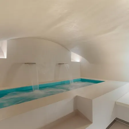 Design Apartment With Private Pool In Campo Dei Fiori
