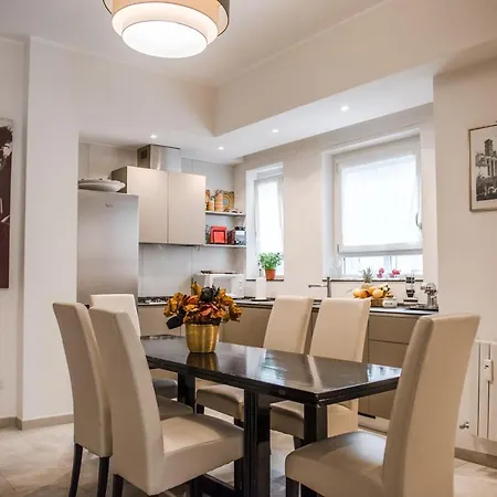 Casa 3 Santi, Your Contemporary Home In Rome