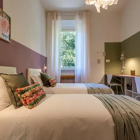 Bubbles Home A Piazza Trilussa In Trastevere