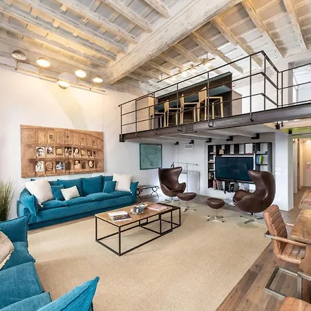 Design Apt Near Spanish Step