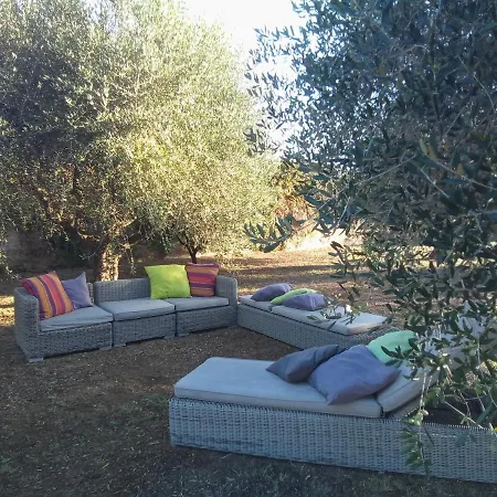 Residenza Nella Campagna Di Roma Capitale. Villa