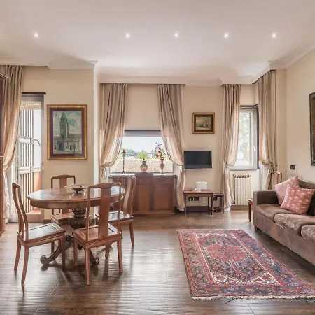 The Best Rent - Elegant Two-Bedroom Apartment In Via Aurelia