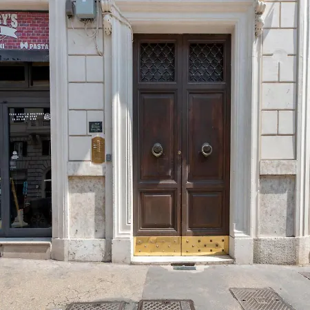 The Best Rent - Two-Bedroom Apartment In Colosseum Area