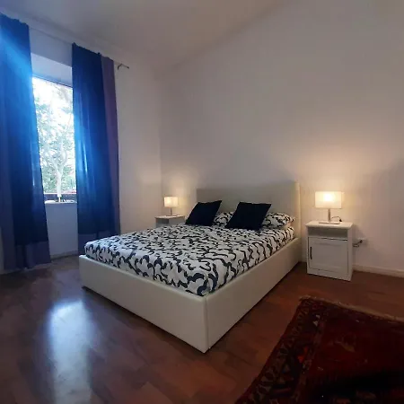 Vaticano Ferrari Apartment