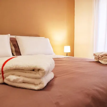 Aura Apartment