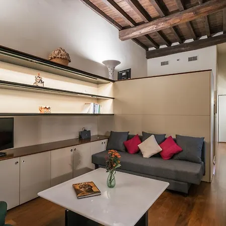 Iflat Pantheon 'S Gem Apartment