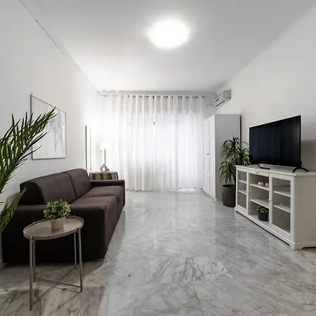 Ev Vatican Apartment