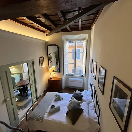 Boutique Signature Suite In The Heart Of Ancient Rome