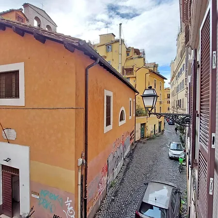 Ych-Lussuoso Appartamento Al Colosseo
