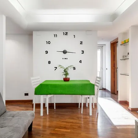 Vatican Apartment - San Pietro Station