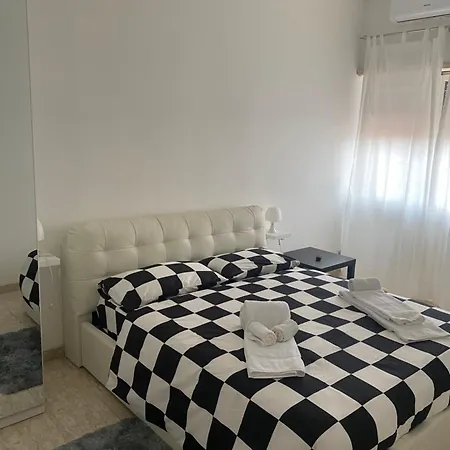 Nic Roma House Apartment