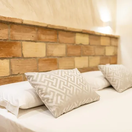 Top Floor Colosseo Guesthouse