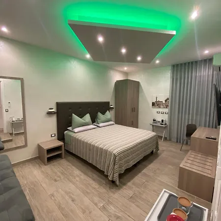 Domus Cinecitta Bed & Breakfast