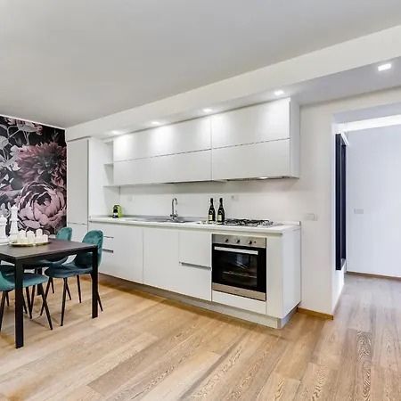 Bdc - The Secret Garden In Trevi Apartment