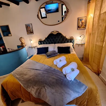 Ωlimpiα Apartment