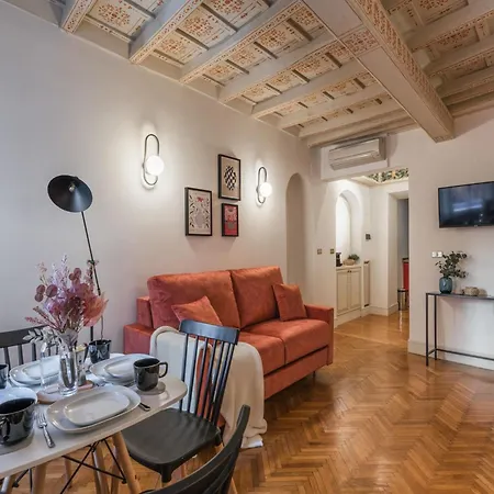 The Best Rent - Spacious Two-Bedroom Apartment In Old Town